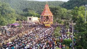 மதுரை பிரசித்திப் பெற்ற அழகர்கோவில் ஶ்ரீகள்ளழகர் திருக்கோவில் ஆடித் தேரோட்டம்.